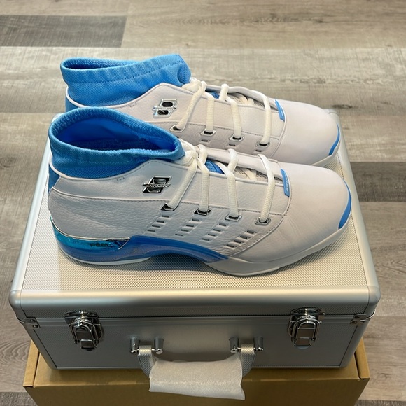 Air Jordan 17 Retro Low SP 'University Blue' 2024 FJ0395-101 - Picture 2 of 9